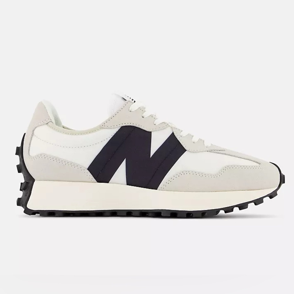 New Balance 327
Women's（WS327FE）Size 8 1/2